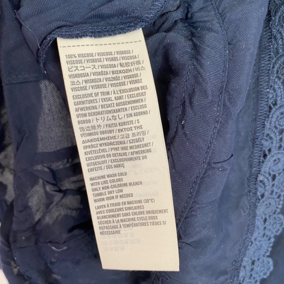 Abercrombie & Fitch lace dark blue tank top - Picture 5 of 5